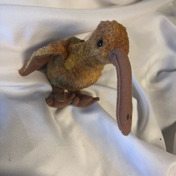 Ty Kiwi Bird Plush with Brown and Yellow Tones - Picture 2 of 4